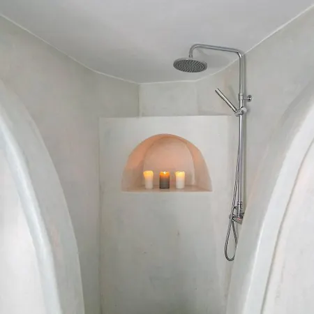 Elite Santorini Εμπορειό