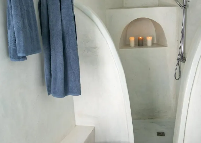 Elite Santorini Emporio (Santorini)